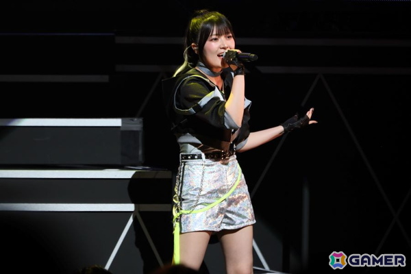 「ポールプリンセス!!」Blue Star Dream Liveレポート：ギャラクシープリンセス、エルダンジュが全員集合。歌唱とポールダンスの共演による未曾有のライブ体験にの画像3
