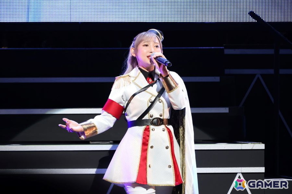 「ポールプリンセス!!」Blue Star Dream Liveレポート：ギャラクシープリンセス、エルダンジュが全員集合。歌唱とポールダンスの共演による未曾有のライブ体験にの画像9