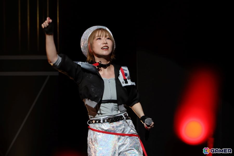「ポールプリンセス!!」Blue Star Dream Liveレポート:ギャラクシープリンセス、エルダンジュが全員集合。歌唱とポールダンスの共演による未曾有のライブ体験にの画像