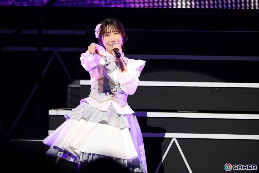 「ポールプリンセス!!」Blue Star Dream Liveレポート:ギャラクシープリンセス、エルダンジュが全員集合。歌唱とポールダンスの共演による未曾有のライブ体験にの画像