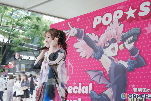 TVアニメ「ヴィジランテ」ポップ☆ステップ(CV:長谷川育美)が渋谷でゲリラライブを決行!キャラソンを熱唱の画像