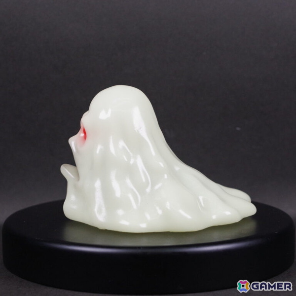 「真・女神転生V Vengeance」発売1周年記念グッズが登場！ナホビホのメタル立体キーホルダーや再販となる外道スライムのソフビなどを展開の画像