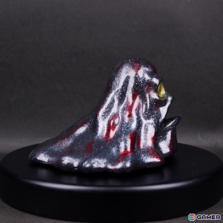 「真・女神転生V Vengeance」発売1周年記念グッズが登場！ナホビホのメタル立体キーホルダーや再販となる外道スライムのソフビなどを展開の画像17