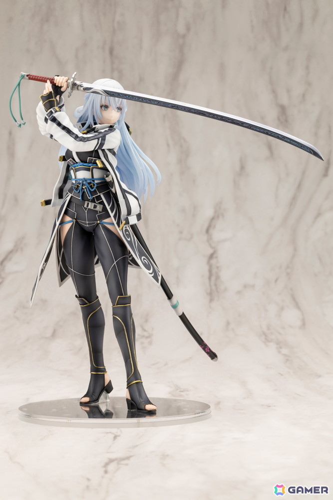「軌跡シリーズ」共和国編から登場する《白銀の剣聖》「シズナ・レム・ミスルギ」がスケールフィギュア化!の画像