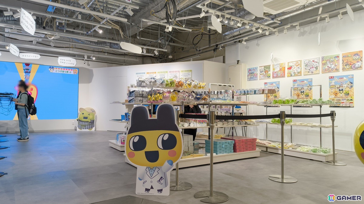 「『たまごっちのプチプチおみせっち』祝！てんしょくフェア！～in OSHI BASE Harajuku～」をレポート！ゲームの先行試遊や会場限定グッズの販売もの画像