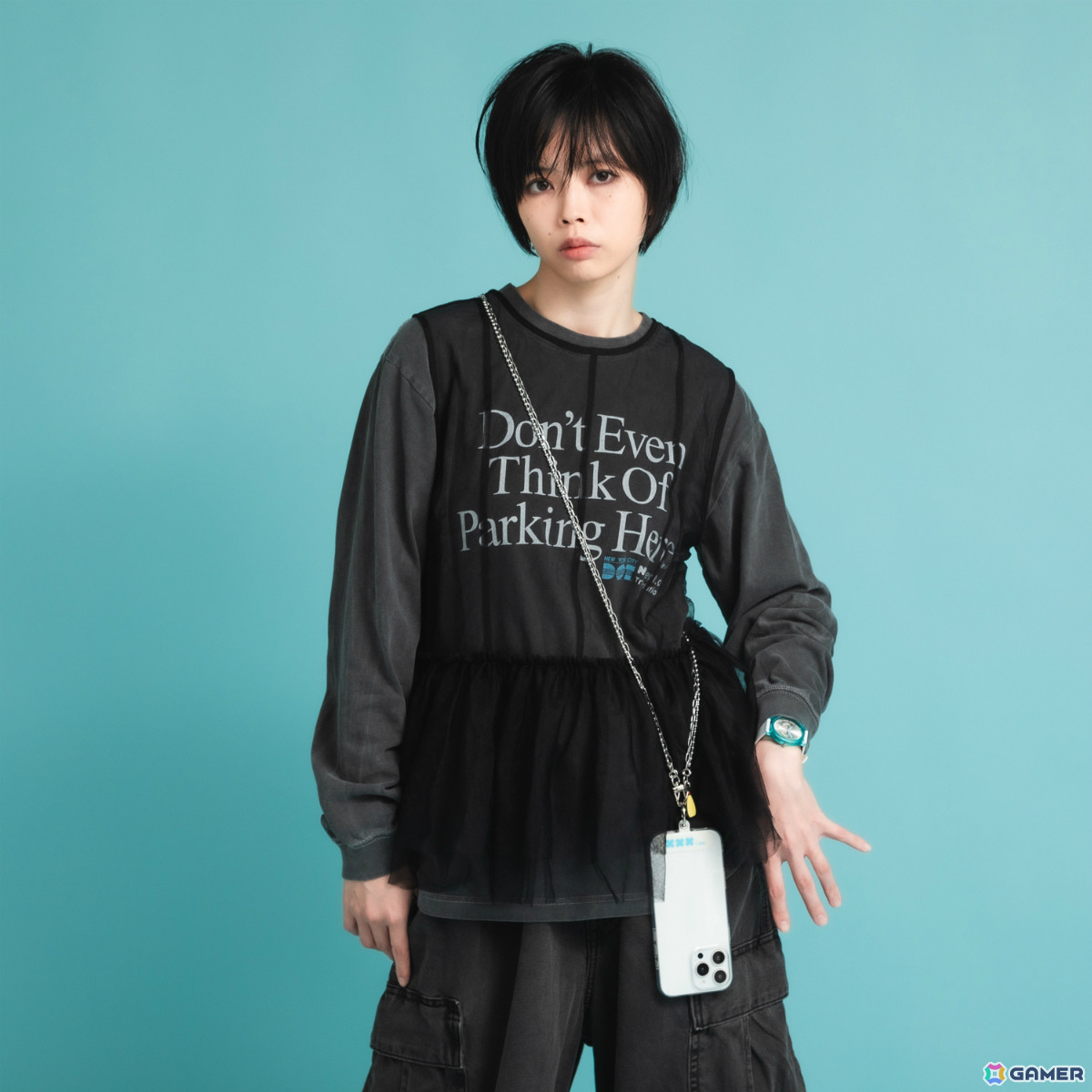 「NIJISANJI EN」闇ノシュウさん&エリーラペンドラさんのファッショングッズが登場!日常使いできるバッグ、腕時計、財布やスマホストラップ、フォンタブなどの画像