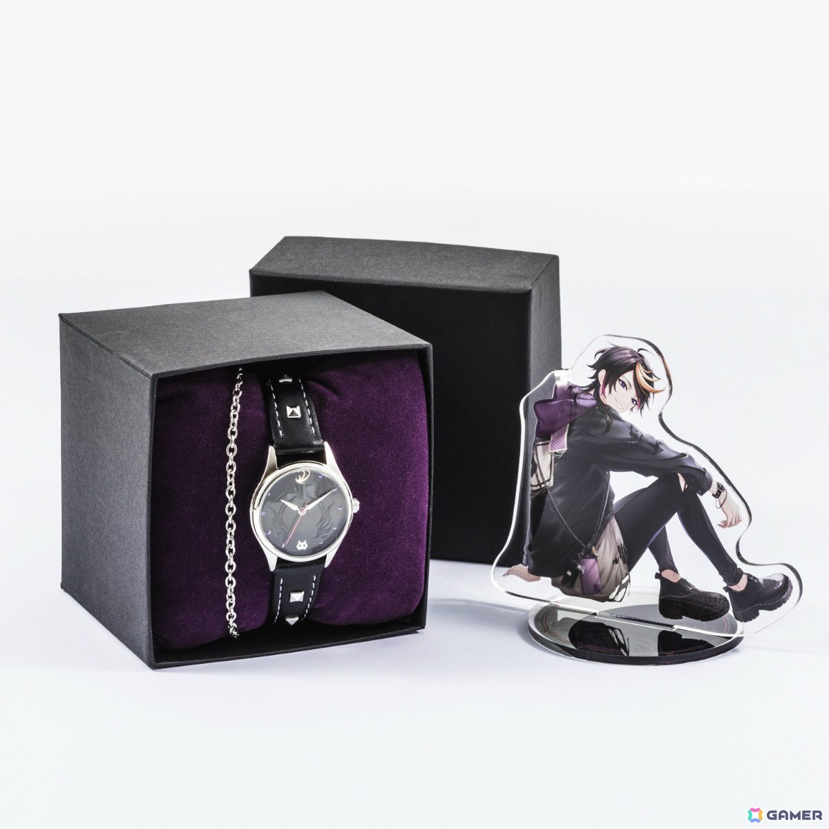 「NIJISANJI EN」闇ノシュウさん&エリーラペンドラさんのファッショングッズが登場!日常使いできるバッグ、腕時計、財布やスマホストラップ、フォンタブなどの画像