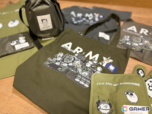 「にゃんこ大戦争」よりグッズ「YOU ARE MY SUNSHINE」コレクションが発売！超撃滅戦車ギガパルドなどをモチーフにしたTシャツやトートバッグなどの画像1