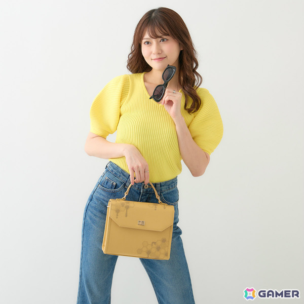 SuperGroupies初のオリジナル商品となる推し事バッグ「ファン・デ・バッグ」が登場！痛バとしてもハンドバッグとしても使える2way仕様の画像
