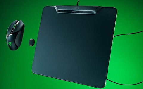 Razer、置くだけでマウスを充電できるマウスパッド「Razer HyperFlux V2」を7月4日に発売！ハードタイプとクロスタイプの2種の表面加工がラインアップ
