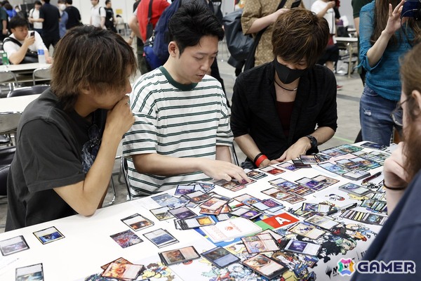 ミッドガルの傭兵、クラウド　プロモ　スポットライトシリーズ MTG ミッドガルの傭兵、クラウド JP スポットライトシリーズ