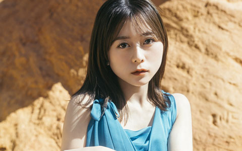 水瀬いのりさんベストアルバム「Travel Record」、2ndハーフアルバム「Turquoise」のジャケット写真、アーティスト写真が公開
