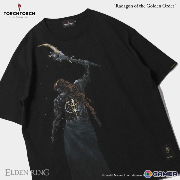 「ELDEN RING」とTORCH TORCHのコラボTシャツに「黄金律、ラダゴン」がラインナップ！槌を掲げ振り向こうとする印象的な後ろ姿をピクセルアート化の画像