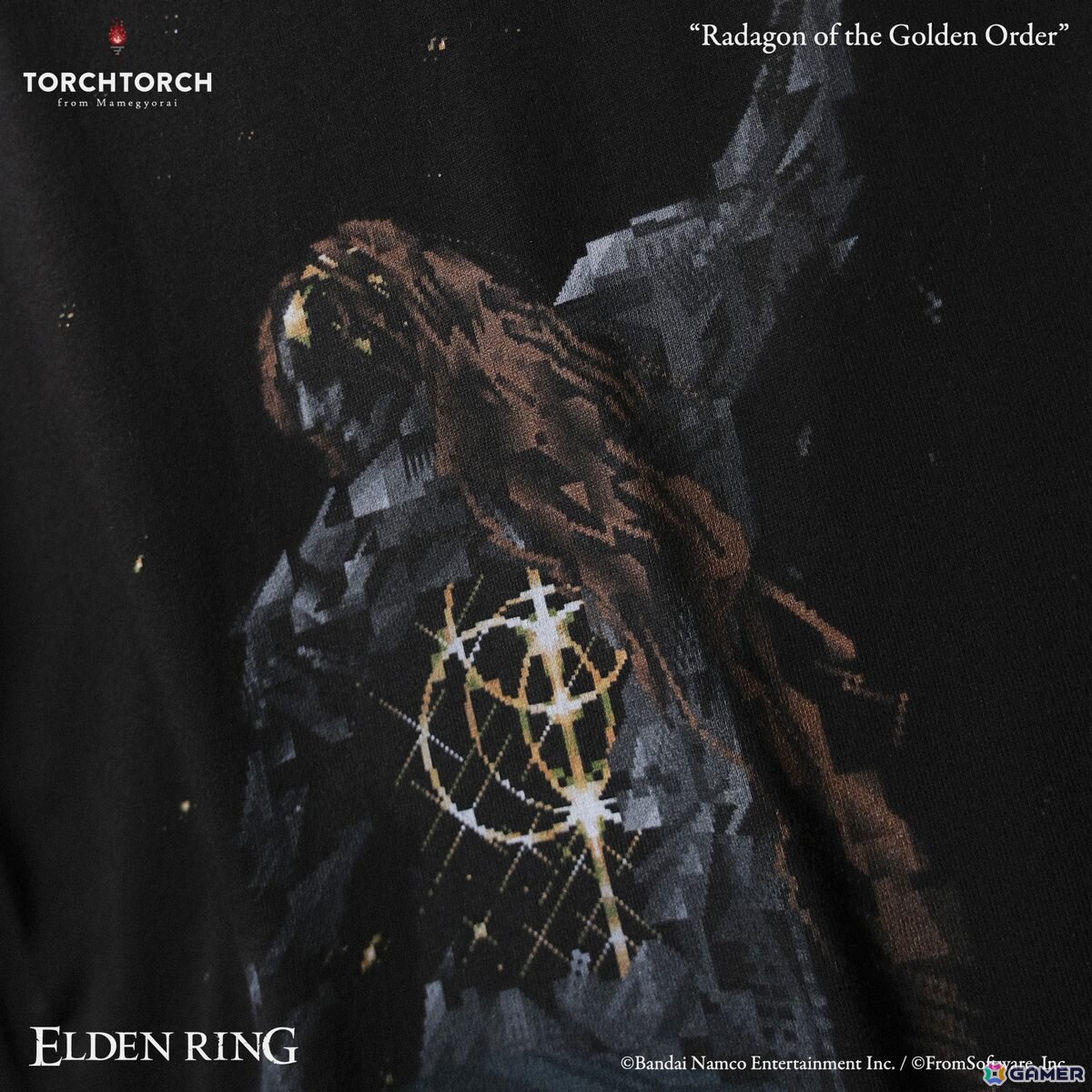 「ELDEN RING」とTORCH TORCHのコラボTシャツに「黄金律、ラダゴン」がラインナップ！槌を掲げ振り向こうとする印象的な後ろ姿をピクセルアート化の画像3