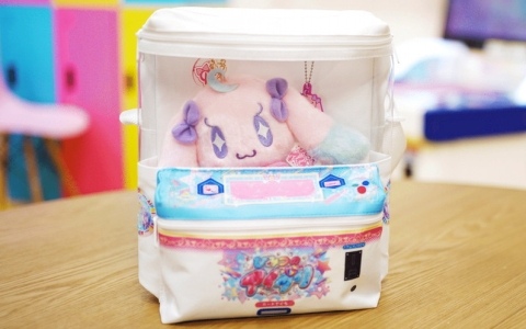 「ひみつのアイプリ」のゲーム機がポシェットに！「ひみつのアイプリ ゲームきポシェット」がタカラトミーアーツe組で本日18時より予約受付開始