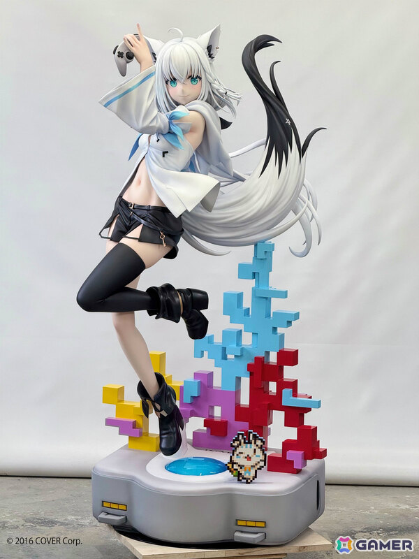 「hololive GAMERS fes. 超超超超ゲーマーズ2」白上フブキさん、大神ミオさん、猫又おかゆさん、戌神ころねさんの等身大フィギュアが展示！の画像