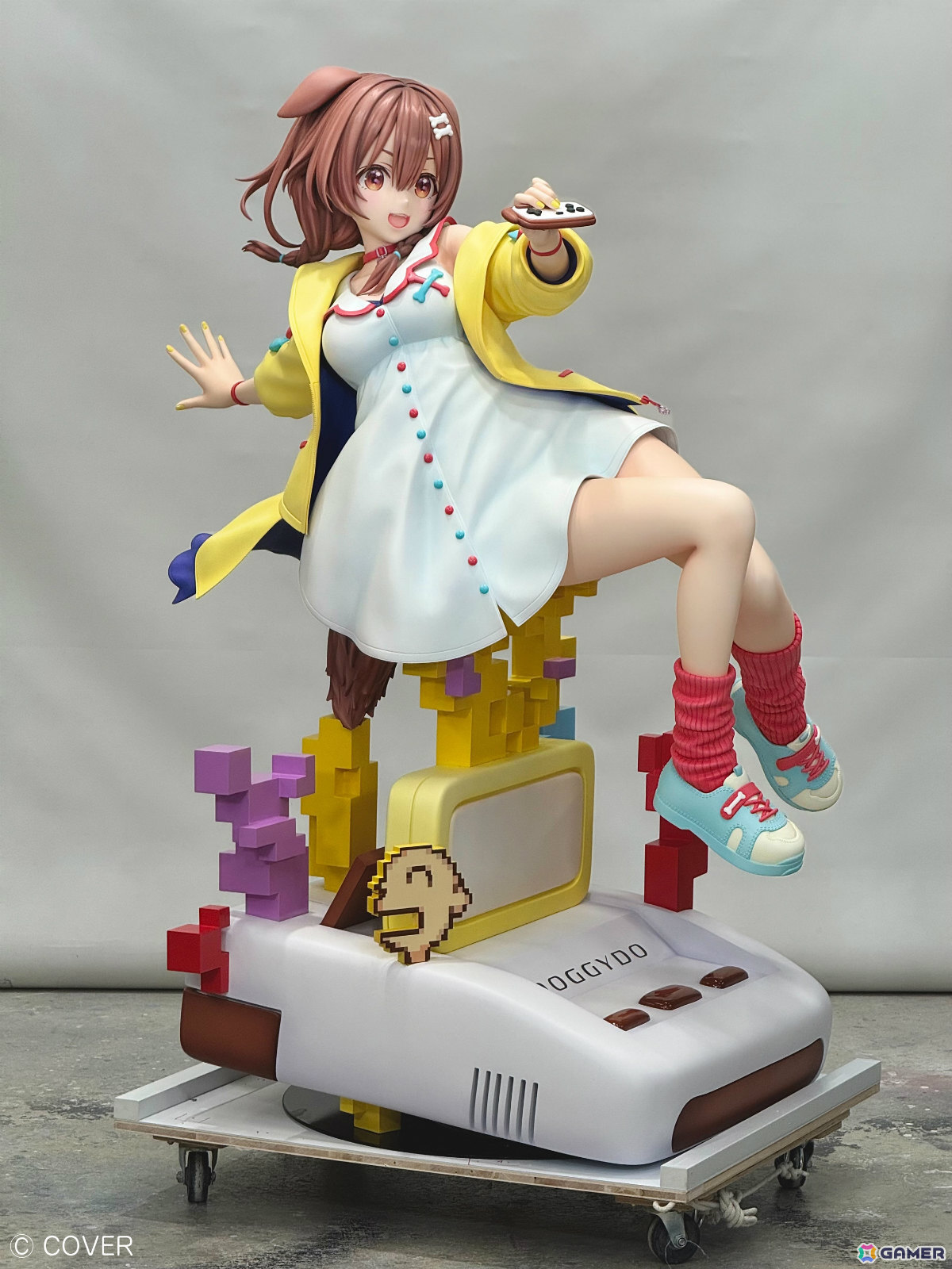 「hololive GAMERS fes. 超超超超ゲーマーズ2」白上フブキさん、大神ミオさん、猫又おかゆさん、戌神ころねさんの等身大フィギュアが展示！の画像3