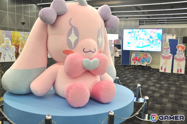 「ひみつのアイプリ」アイプリワールド2025レポート：スターアイプリ大集合！超ギガプリカードや特大ムギちゃんのインパクトもすごかった大型単独イベントの画像