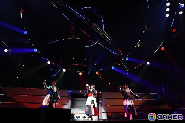 「シャニマス」7th UNITLIVE TOUR横浜公演DAY1レポート！ストレイライトが「SWEETEST BITE」「ビーチブレイバー」をカバー、放クラ×ストレイのコラボ曲「迅雷鉄火」もの画像36