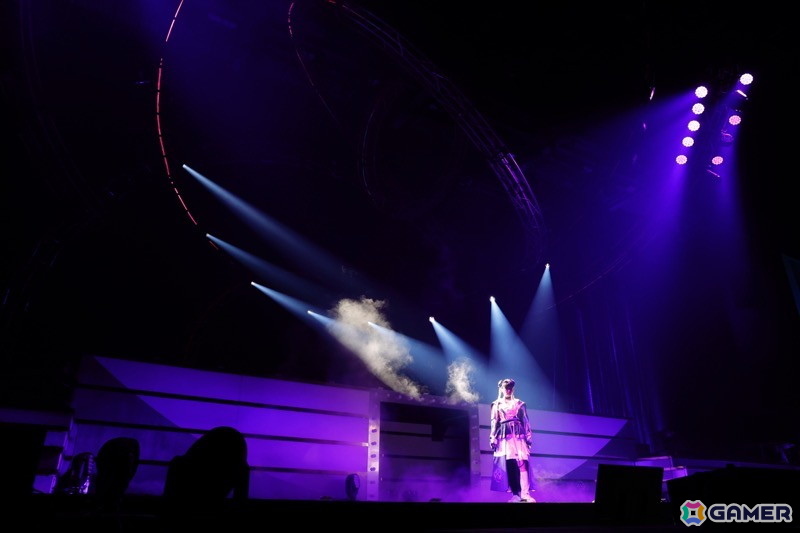 「シャニマス」7th UNITLIVE TOUR横浜公演DAY1レポート!ストレイライトが「SWEETEST BITE」「ビーチブレイバー」をカバー、放クラ×ストレイのコラボ曲「迅雷鉄火」もの画像