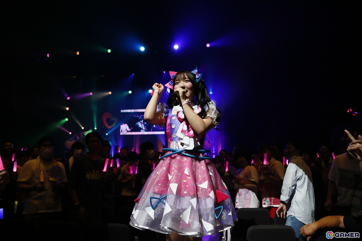 「ひみつのアイプリ×ワッチャプリマジ！　プリ♡プリライブ」レポート：みゃむの魔法の失敗でダークチィ、ダークカルテットスターを召喚？の画像