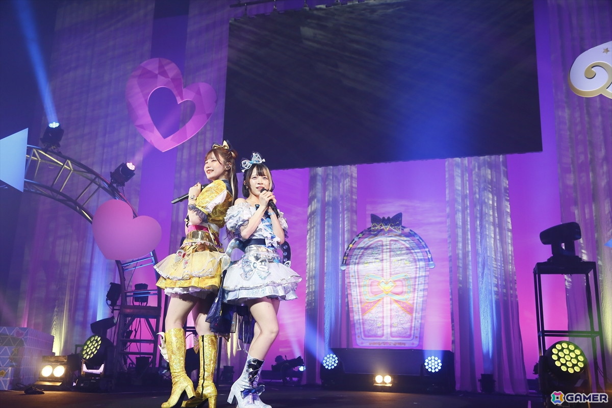 「ひみつのアイプリ×ワッチャプリマジ! プリ♡プリライブ」レポート:みゃむの魔法の失敗でダークチィ、ダークカルテットスターを召喚?の画像