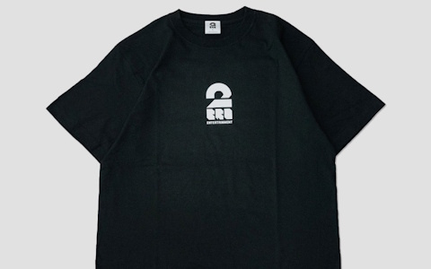 ゲーム実況ユニット「2BRO.」の新アパレルライン「SIMPLE SERIES」が発売！日常使いに最適なデザインのTシャツやソックスなどがラインアップ