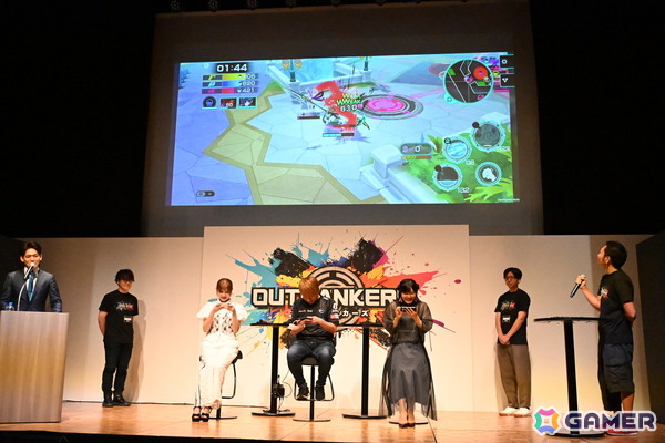 岡本吉起氏が手掛ける新作アプリ「OUTRANKERS」の発表会をレポート！新井里美さん、桃月なしこさん、板橋ザンギエフさんらによる白熱の実機プレイもの画像17
