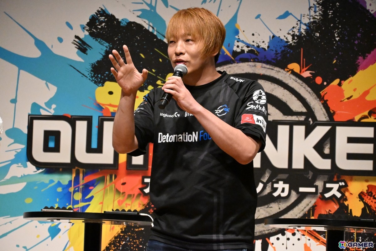 岡本吉起氏が手掛ける新作アプリ「OUTRANKERS」の発表会をレポート!新井里美さん、桃月なしこさん、板橋ザンギエフさんらによる白熱の実機プレイもの画像