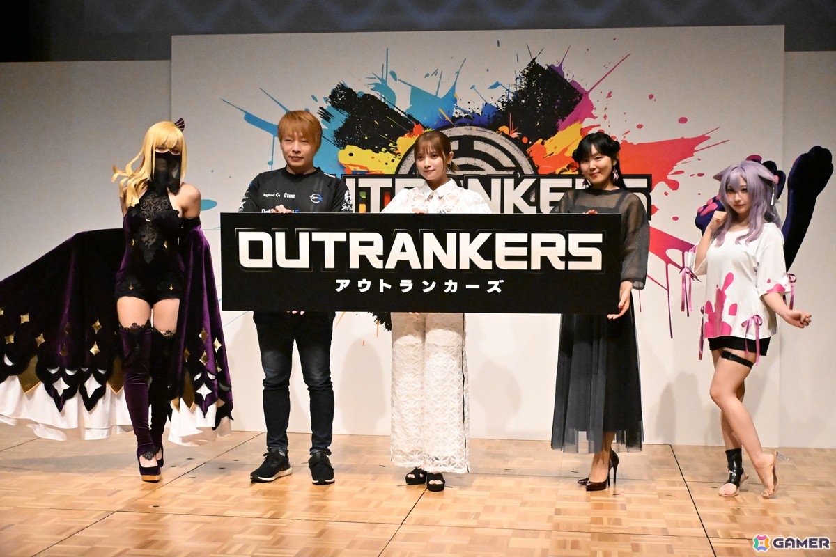 岡本吉起氏が手掛ける新作アプリ「OUTRANKERS」の発表会をレポート!新井里美さん、桃月なしこさん、板橋ザンギエフさんらによる白熱の実機プレイもの画像