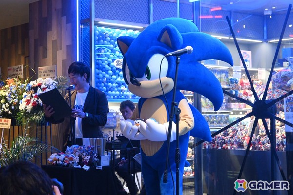 ソニックも駆け付けた「SEGA STORE TOKYO」オープニングセレモニー＆内覧会レポート！セガ/アトラスファンにはたまらないスポットにの画像6