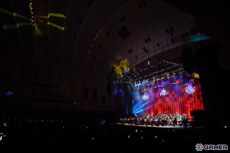 「アイマス」20周年記念「オケマス2025」夜公演をレポート!鈴木みのりさん×椎名豪さんによる「あらかねの器」は大喝采の演奏にの画像