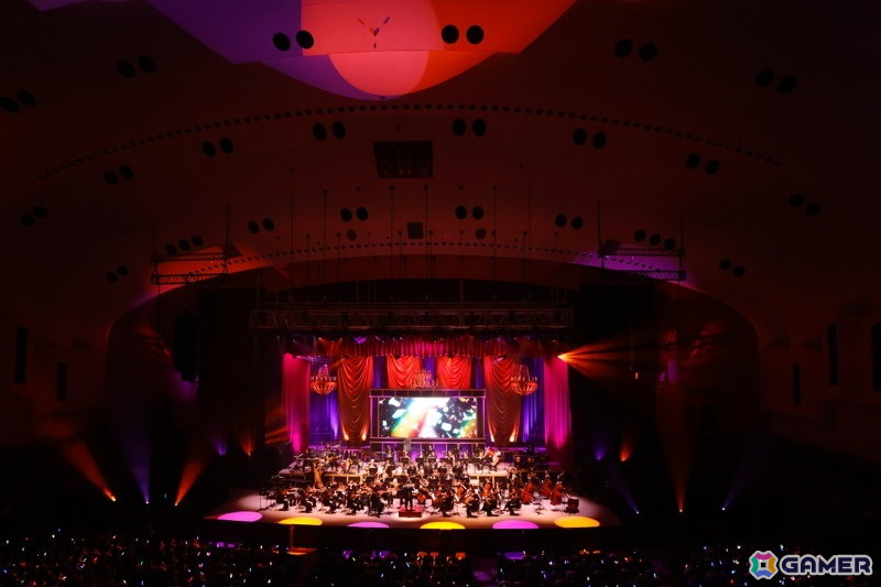 「アイマス」20周年記念「オケマス2025」夜公演をレポート!鈴木みのりさん×椎名豪さんによる「あらかねの器」は大喝采の演奏にの画像