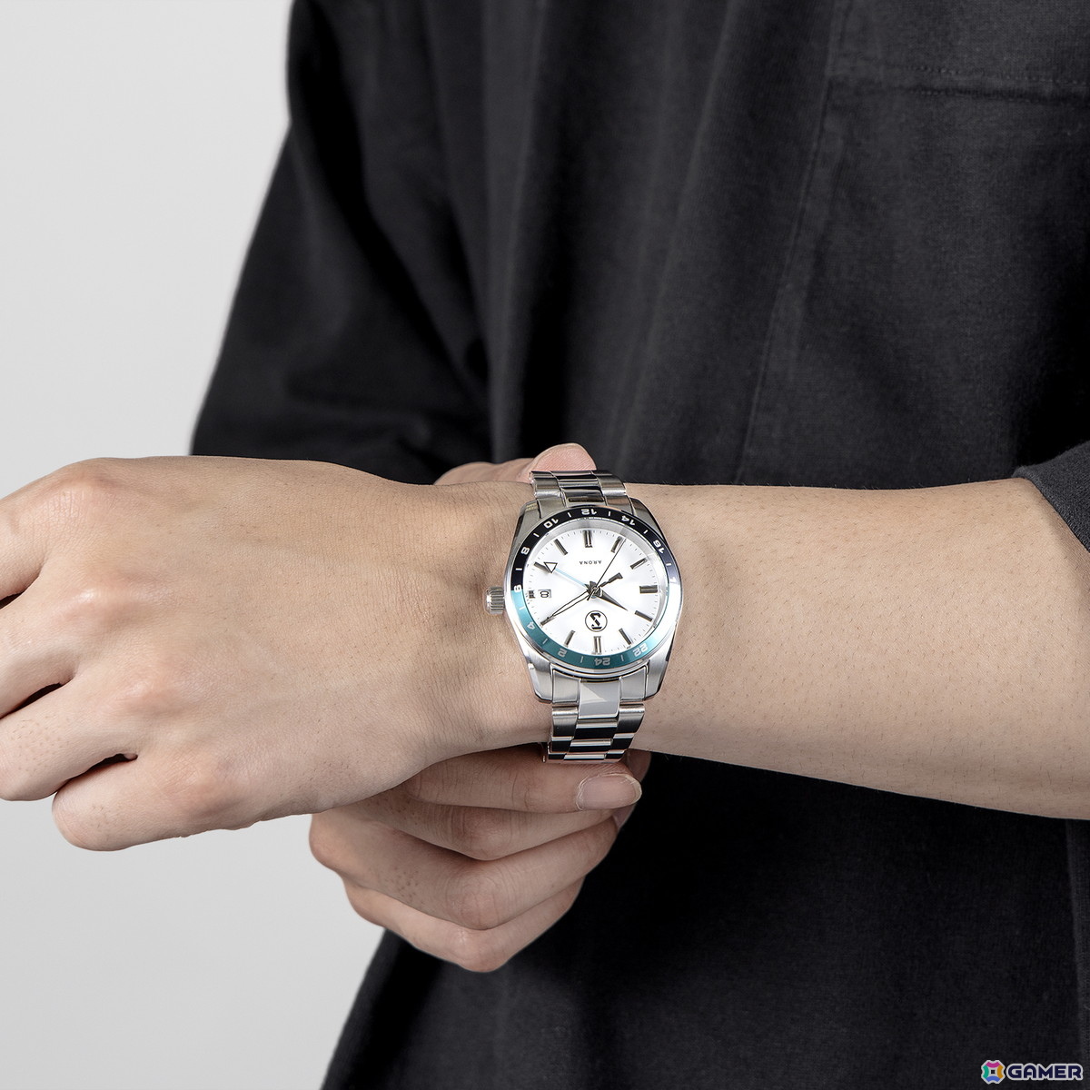 ブルアカ」よりアロナとプラナからのプレゼントをイメージした機械式