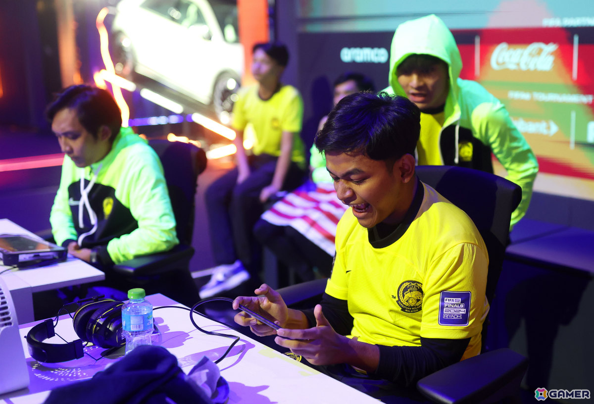 手に汗握る攻防を見せるマレーシア代表選手