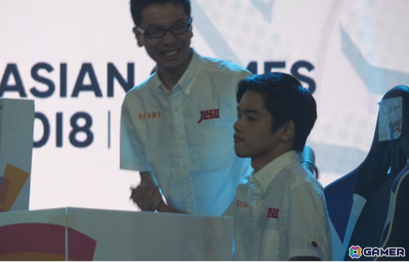 レバ選手がゴールを決めた瞬間