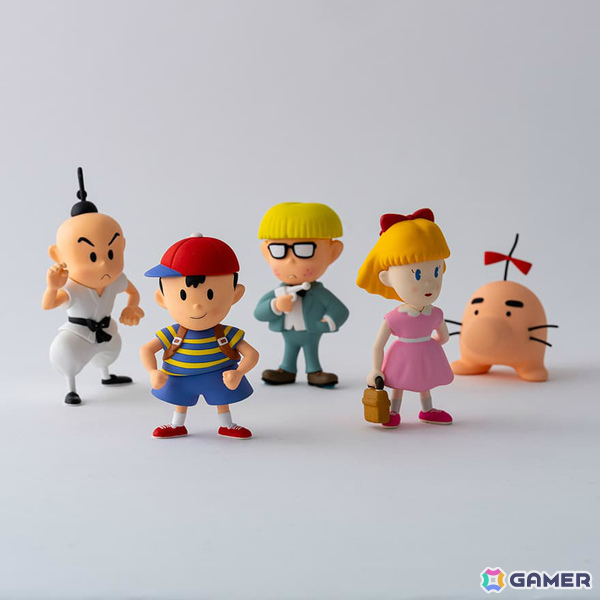 イベント「MOTHERのかたち。」に展示されるネスたちの粘土