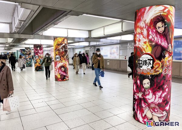「鬼滅の刃 ヒノカミ血風譚2」JR新宿駅・東西自由通路で45.6m大型LEDビジョンと柱25面を連動させた特別映像を1週間限定で放映！の画像5