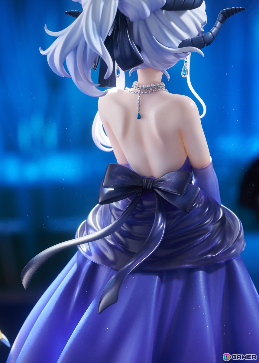 「ブルアカ」先生が選んだ特別なドレスを着たヒナが1/7スケールフィギュア化！の画像