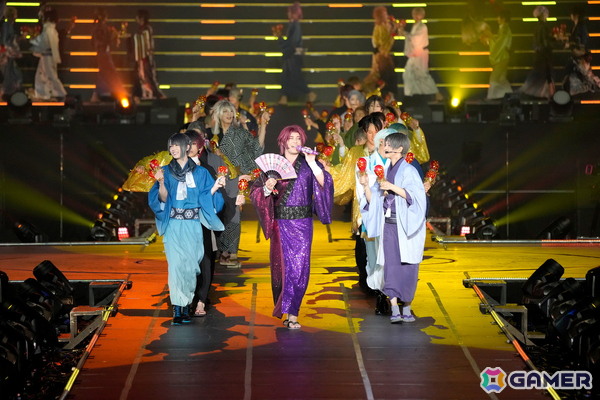ミュージカル「刀剣乱舞」十周年記念公演「目出度歌誉花舞 十周年祝賀祭」の舞台写真が到着！東京ドームの熱狂をお届けの画像