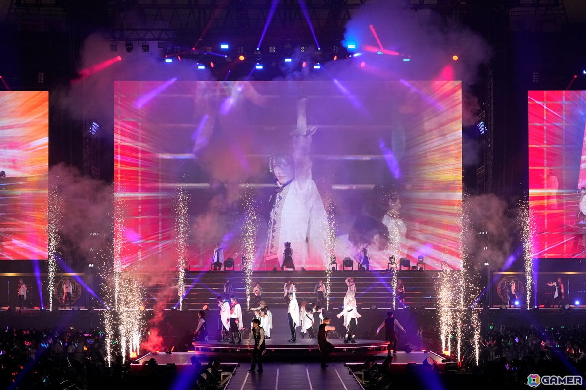 ミュージカル「刀剣乱舞」十周年記念公演「目出度歌誉花舞 十周年祝賀祭」の舞台写真が到着！東京ドームの熱狂をお届けの画像12