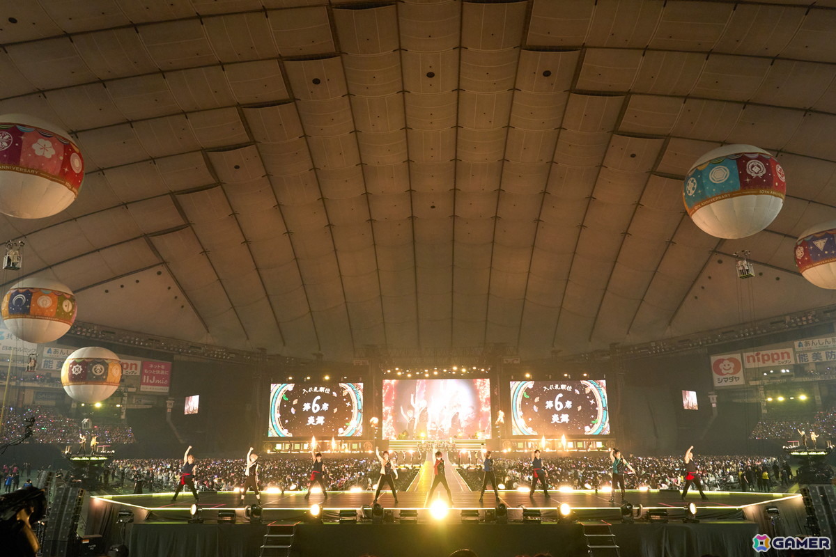 ミュージカル「刀剣乱舞」十周年記念公演「目出度歌誉花舞 十周年祝賀祭」の舞台写真が到着！東京ドームの熱狂をお届けの画像9