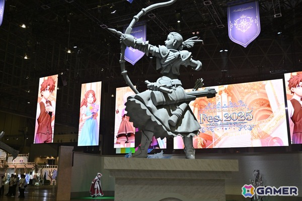 「FGOフェス2025」の会場レポートをお届け！10周年を記念してFateの原点となるサーヴァント7クラス彫像が登場の画像