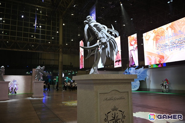 「FGOフェス2025」の会場レポートをお届け！10周年を記念してFateの原点となるサーヴァント7クラス彫像が登場の画像