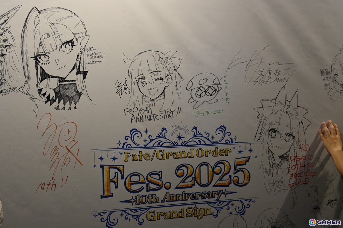 「FGOフェス2025」の会場レポートをお届け！10周年を記念してFateの原点となるサーヴァント7クラス彫像が登場の画像