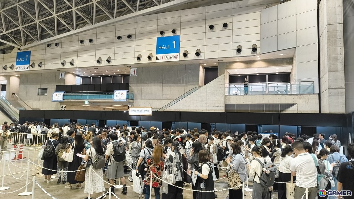 「FGOフェス2025」の会場レポートをお届け！10周年を記念してFateの原点となるサーヴァント7クラス彫像が登場の画像