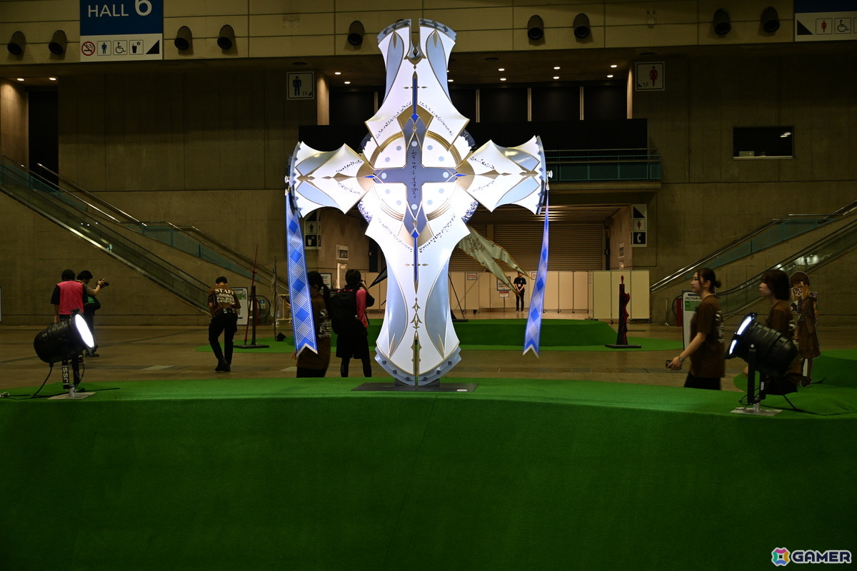 「FGOフェス2025」の会場レポートをお届け！10周年を記念してFateの原点となるサーヴァント7クラス彫像が登場の画像