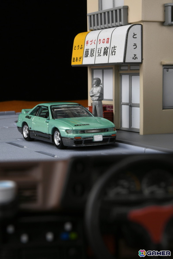 トミカの大人向けブランド「tomica」と漫画「頭文字D」のコラボ商品「トミカプレミアム unlimited STEERING VIEW 頭文字D」など4種が12月に発売！の画像3