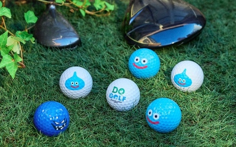 「ドラゴンクエスト」シリーズのゴルフ用品ブランド「DRAGON QUEST GOLF」よりスライムデザインのゴルフボールやヘッドカバー、キャリーバッグなどが登場！