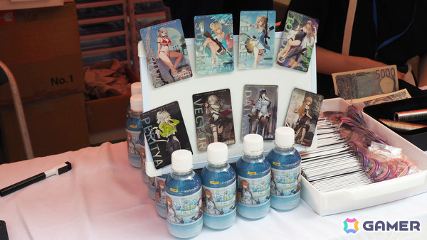 神田明神納涼祭りに「ドールズフロントライン2:エクシリウム」が出店中!キッチンカーや射的を展開、グッズ販売もの画像